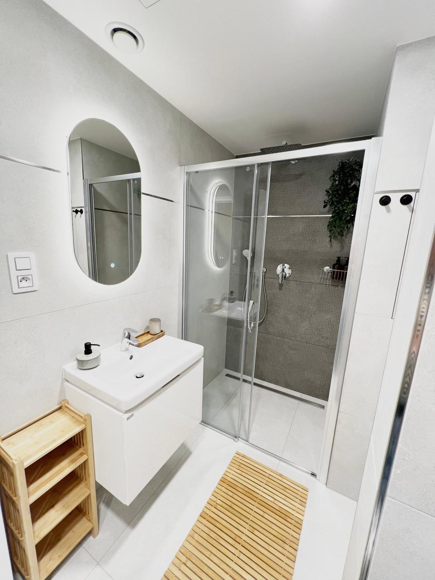 Japandi Pearl Stylish New Apartment *